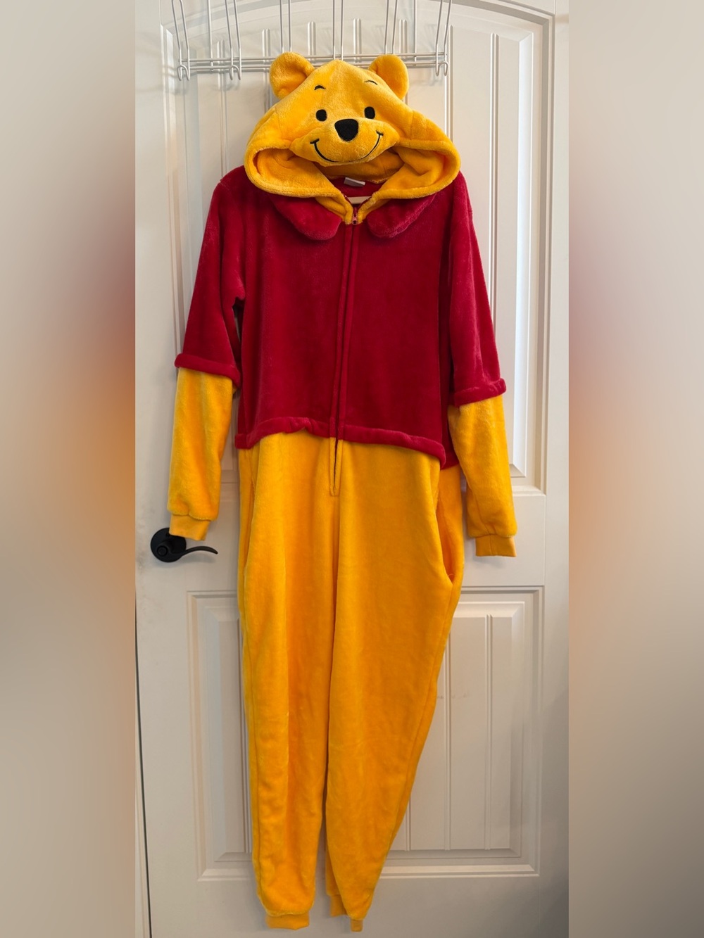 HALLOWEEN Winnie the Pooh adult unisex size small full onesie.  Comfy!!